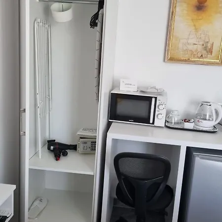 Art & Wine Boutique Larnaca