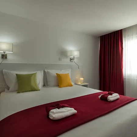 Art & Wine Boutique Apart-hotel 4*