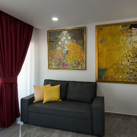 Apart-hotel Art & Wine Boutique 4*