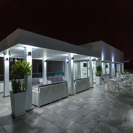 Art & Wine Boutique Aparthotel