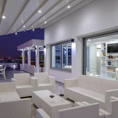 Art & Wine Boutique Apartahotel 4*