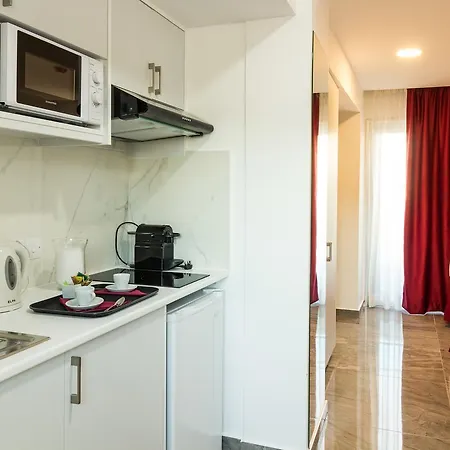 Art & Wine Boutique 4*