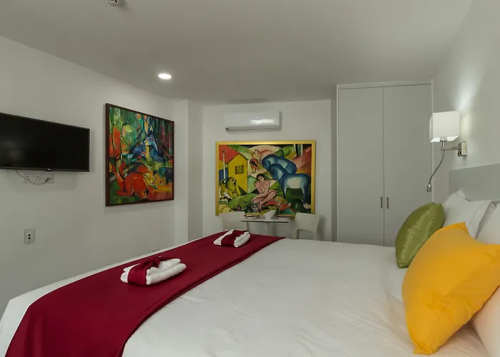 Aparthotel Art & Wine Boutique Larnaca