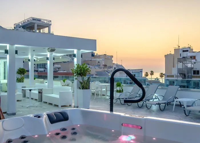 Aparthotel Art & Wine Boutique 4*