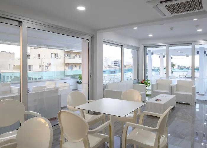 Art & Wine Boutique Larnaca