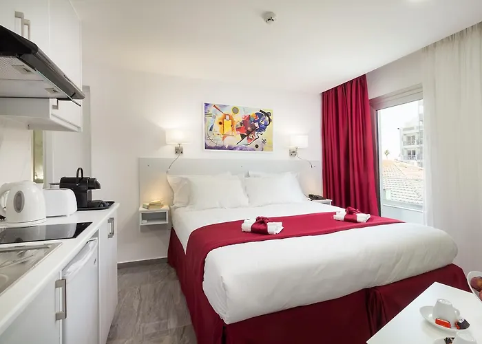 Art & Wine Boutique Aparthotel Larnaca