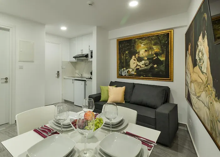 Art & Wine Boutique Aparthotel Larnaca