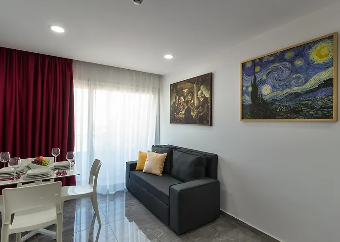 Aparthotel Art & Wine Boutique Larnaca