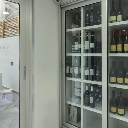 Art & Wine Boutique Larnaca