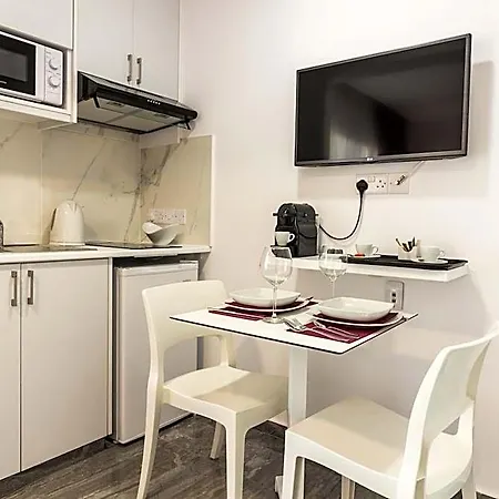 Apartmanhotel Art & Wine Boutique Lárnaka