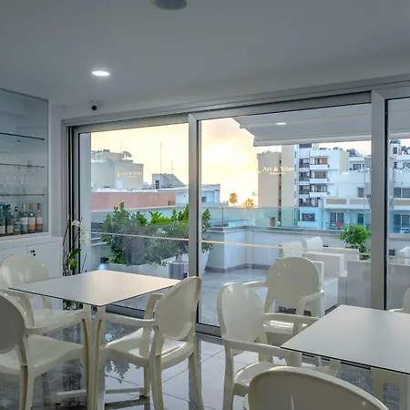 Art & Wine Boutique Ξενοδοχείο με διαμερίσματα 4*