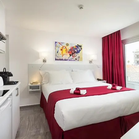 Art & Wine Boutique Aparthotel Larnaca