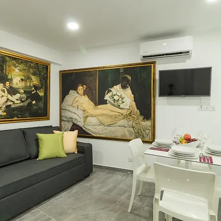 Ξενοδοχείο με διαμερίσματα Art & Wine Boutique Λάρνακα