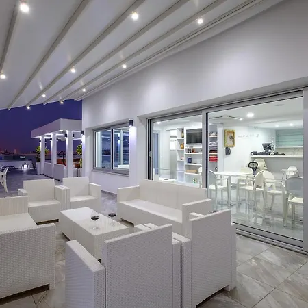 Art & Wine Boutique 4* Λάρνακα