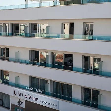 Art & Wine Boutique Aparthotel 4*