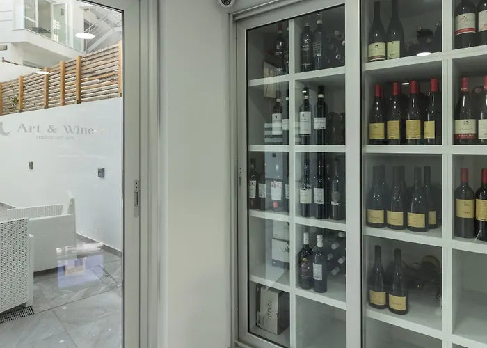 Art & Wine Boutique Lárnaca