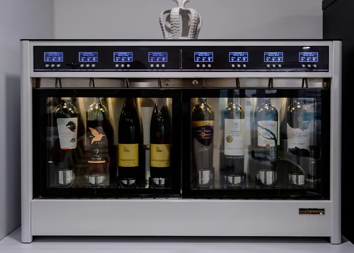 Art & Wine Boutique Lárnaca