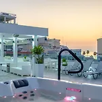 Aparthotel Art & Wine Boutique 4*