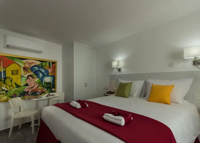 Hotel apartamentowy Art & Wine Boutique 4*